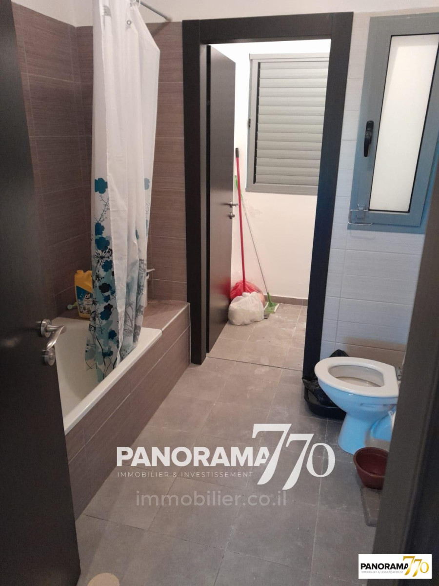 Apartamento 5 cômodos Ascalão Neve Ilan 233-IBL-1374