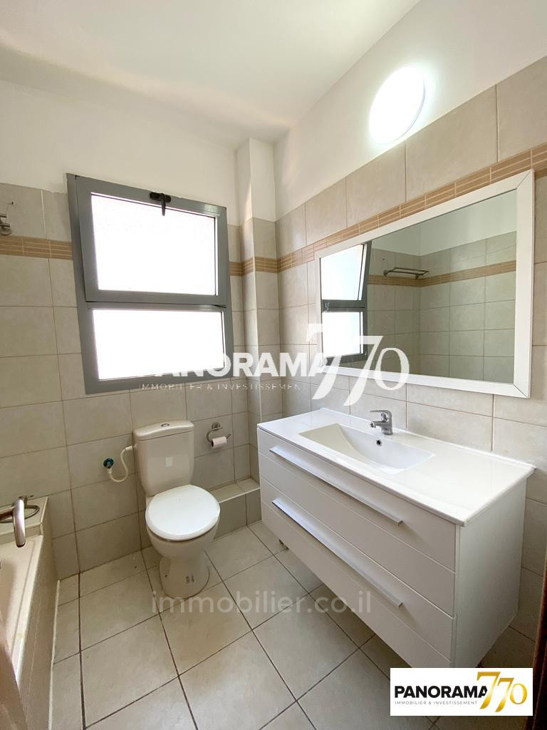 Apartamento 5 cômodos Ascalão Barnea 233-IBL-1379