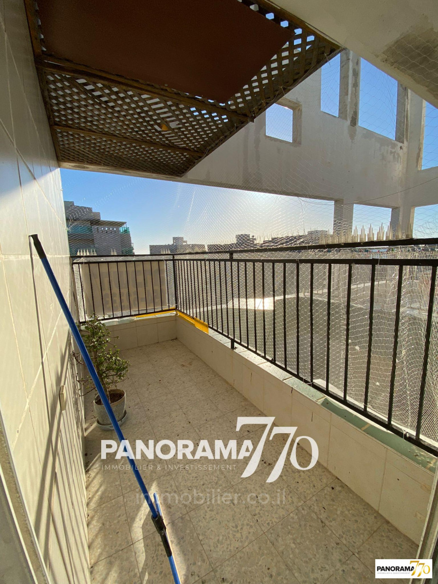 Apartamento 4 cômodos Ascalão Afridar 233-IBL-1393