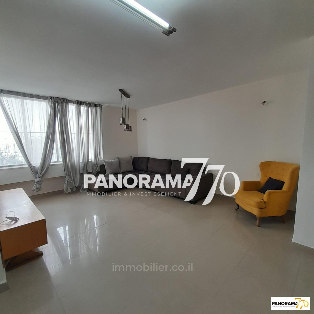 Apartamento 4 cômodos Ascalão Afridar 233-IBL-1401