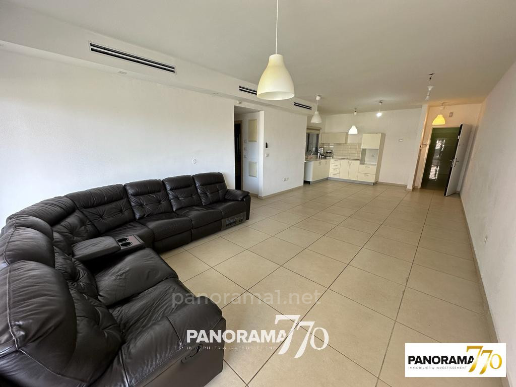 Apartamento 4 cômodos Ascalão Barnea 233-IBL-1421