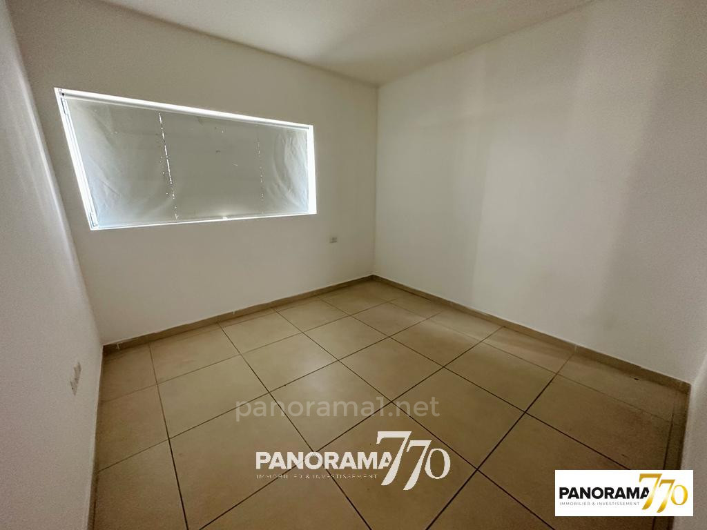 Apartamento 4 cômodos Ascalão Barnea 233-IBL-1421