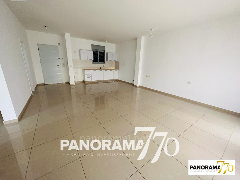 Apartamento 4 cômodos Ashdod Yud Zayin 233-IBL-1432