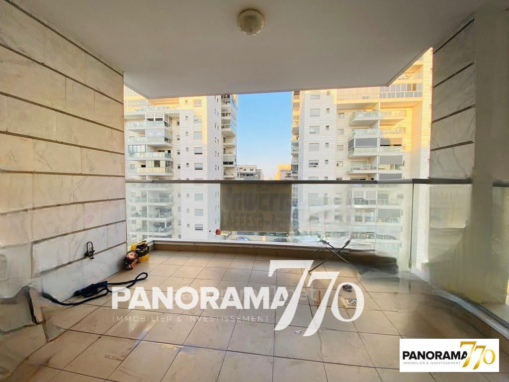 Apartamento 4 cômodos Ascalão Barnea 233-IBL-1438