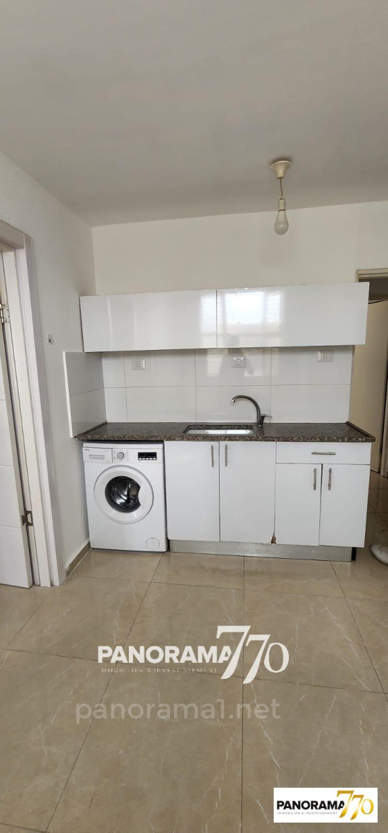 Casarão 2 cômodos Ascalão Atikot 233-IBL-1443