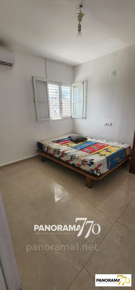 Casarão 2 cômodos Ascalão Atikot 233-IBL-1443