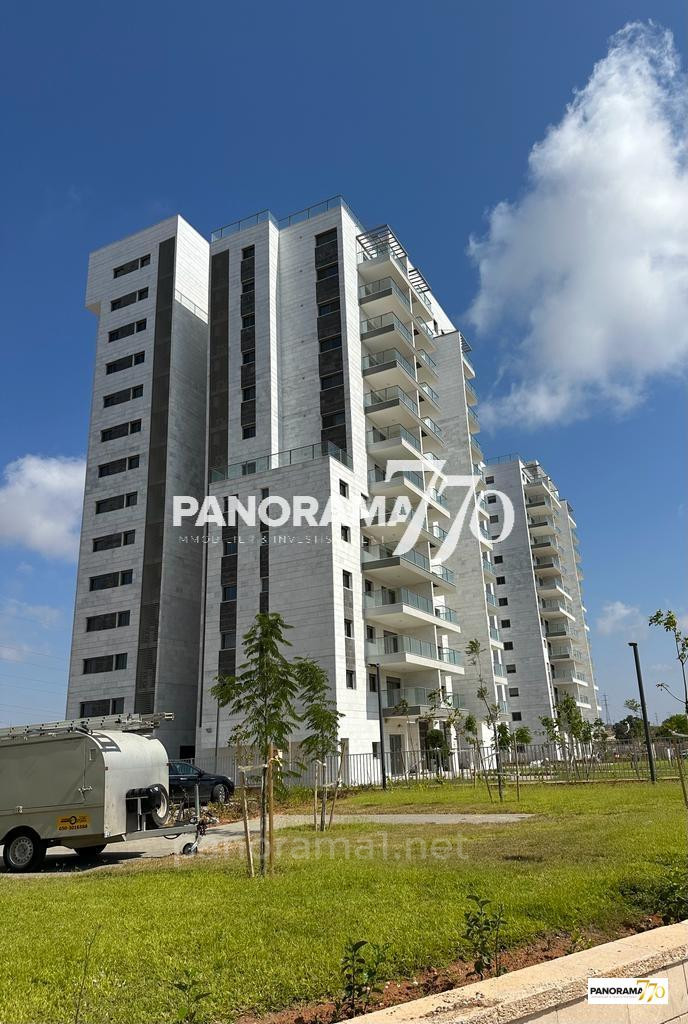 Apartamento 5 cômodos Ascalão Agamim 233-IBL-1453