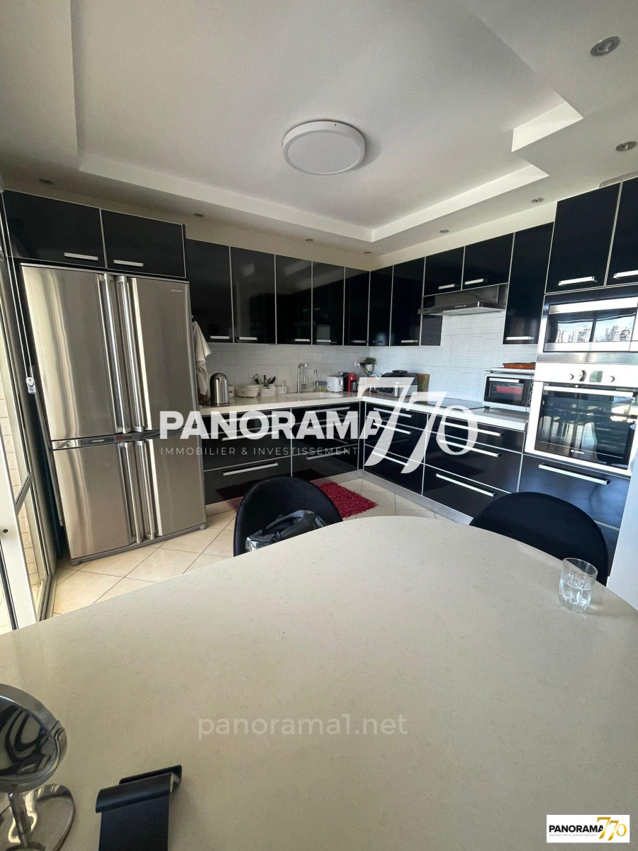 Apartamento 4 cômodos Ascalão Barnea 233-IBL-1458