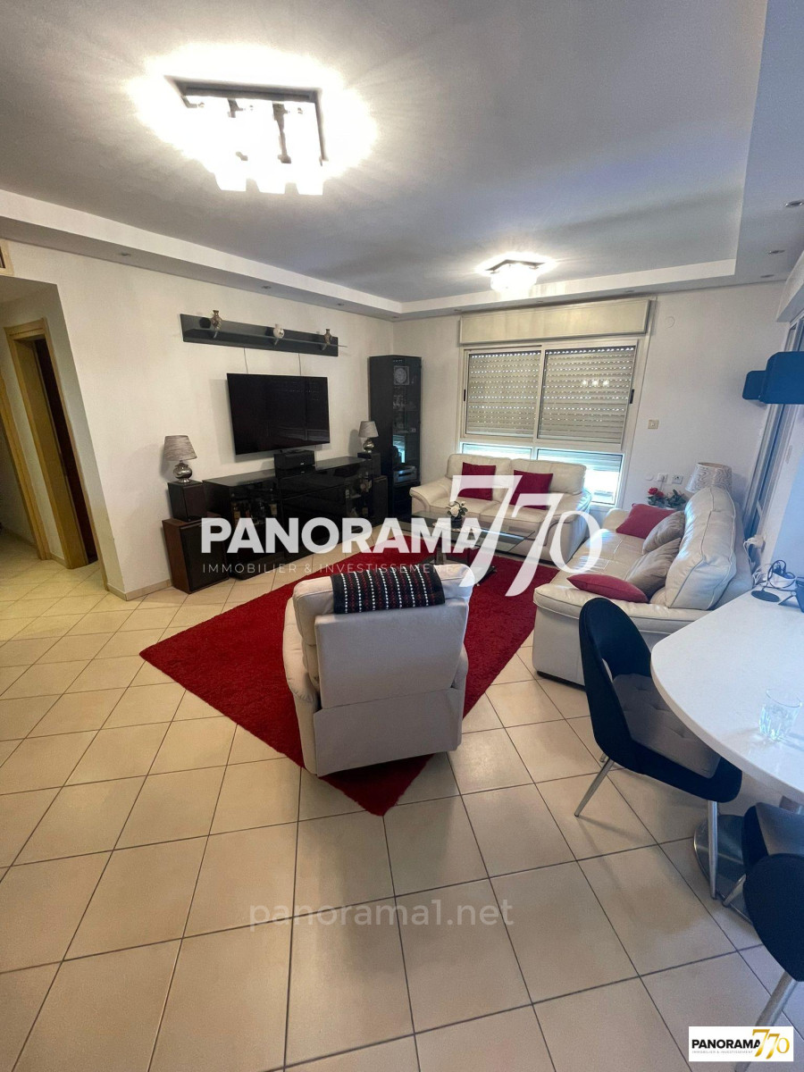 Apartamento 4 cômodos Ascalão Barnea 233-IBL-1458