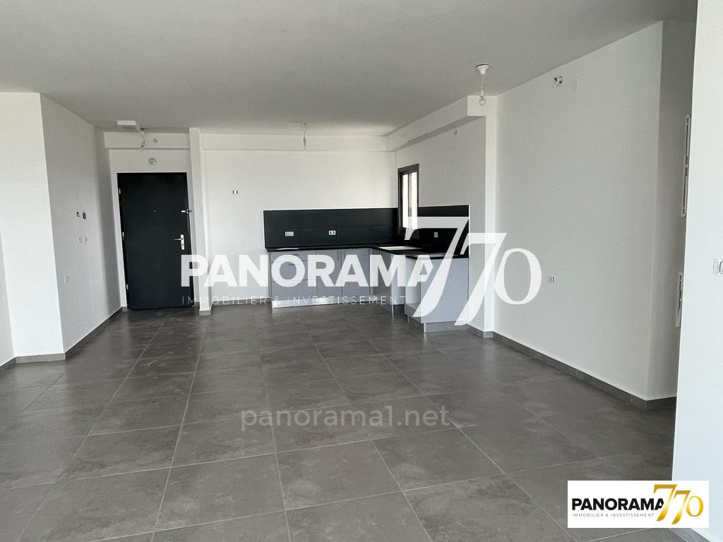 Apartamento 4 cômodos Ascalão Afridar 233-IBL-1469
