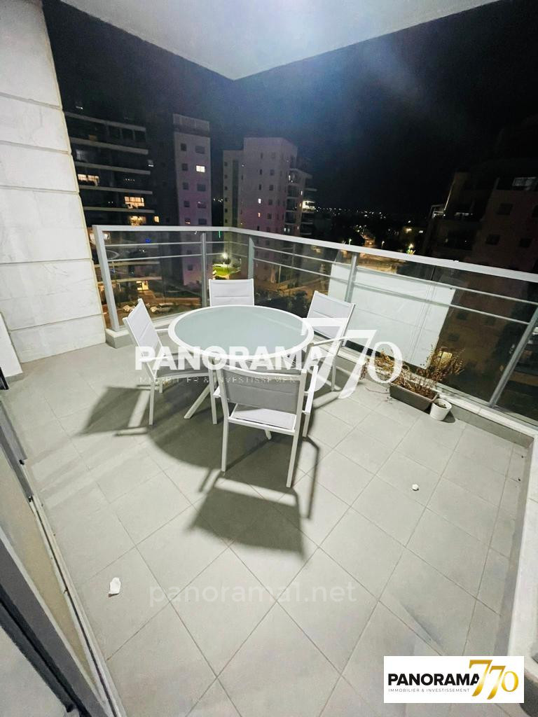 Apartamento 4 cômodos Ascalão Barnea 233-IBL-1477