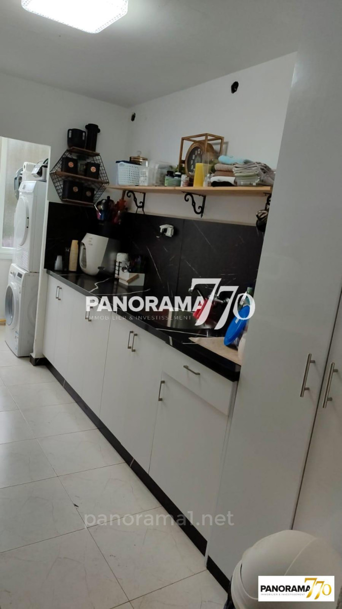 Apartamento 4 cômodos Ashdod He 233-IBL-1478
