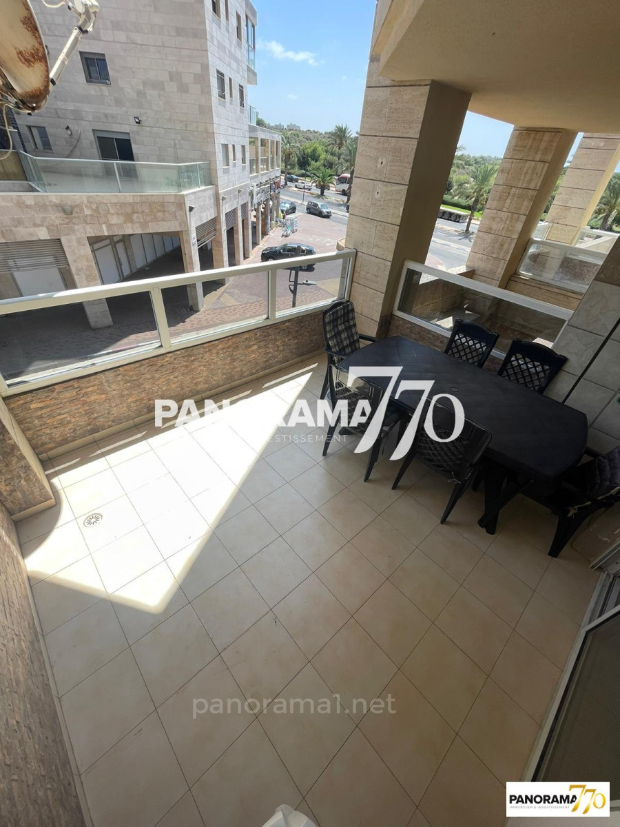Apartamento 4 cômodos Ascalão City 233-IBL-1481
