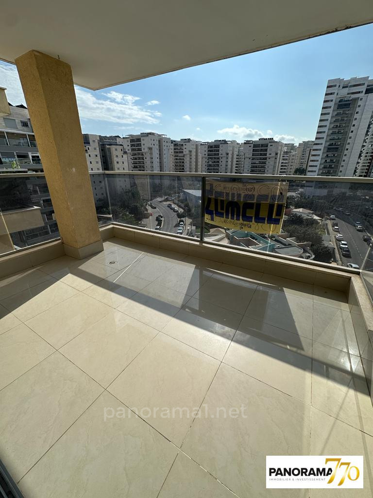 Apartamento 4 cômodos Ascalão Barnea 233-IBL-1488