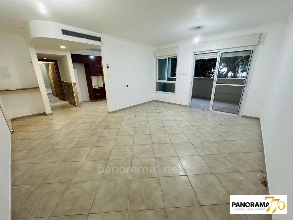 Apartamento 4 cômodos Ascalão Neve Ilan 233-IBL-1495