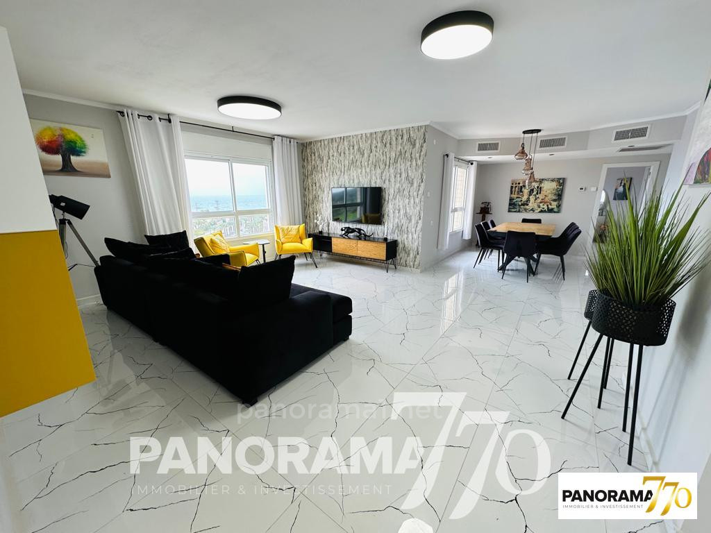 Cobertura 5.5 cômodos Ascalão City 233-IBL-1496