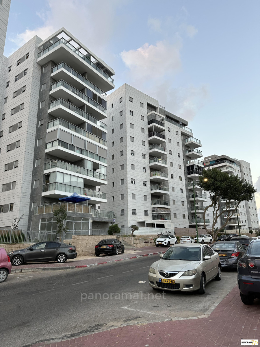 Apartamento 4 cômodos Ascalão Barnea 233-IBL-1509