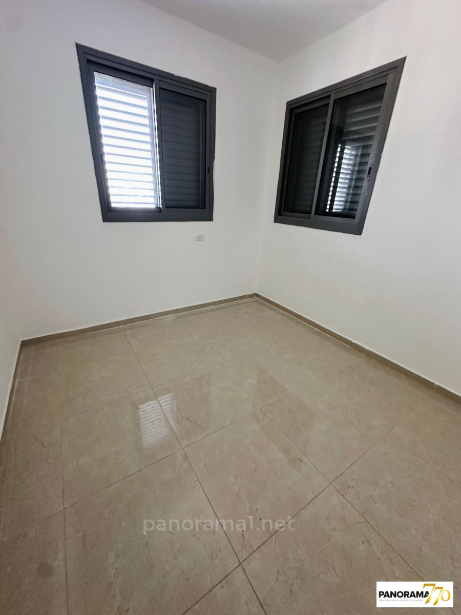 Apartamento 5 cômodos Netivot Maarav 233-IBL-1521