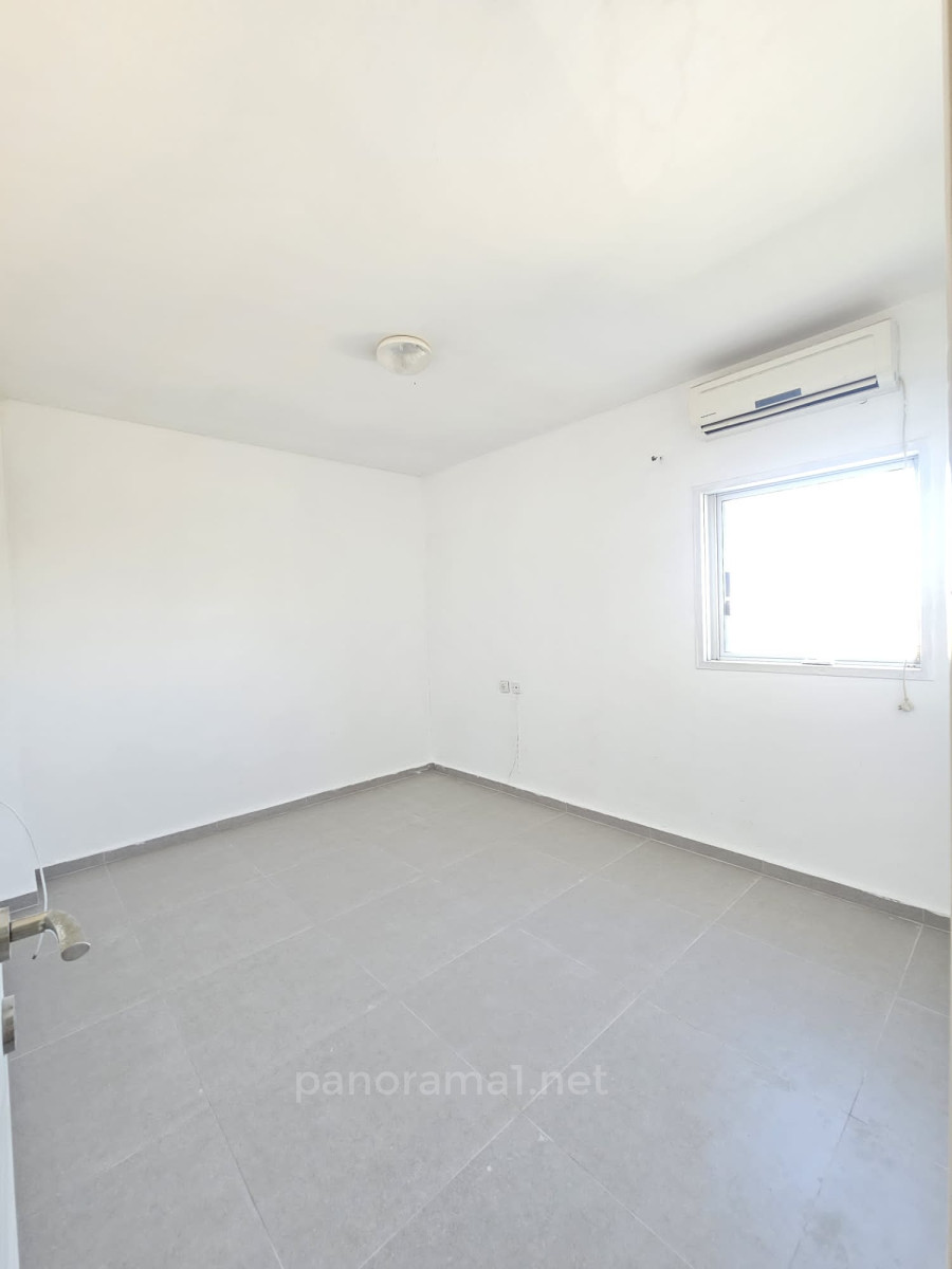 Apartamento 3 cômodos Ascalão Neot 233-IBL-1534