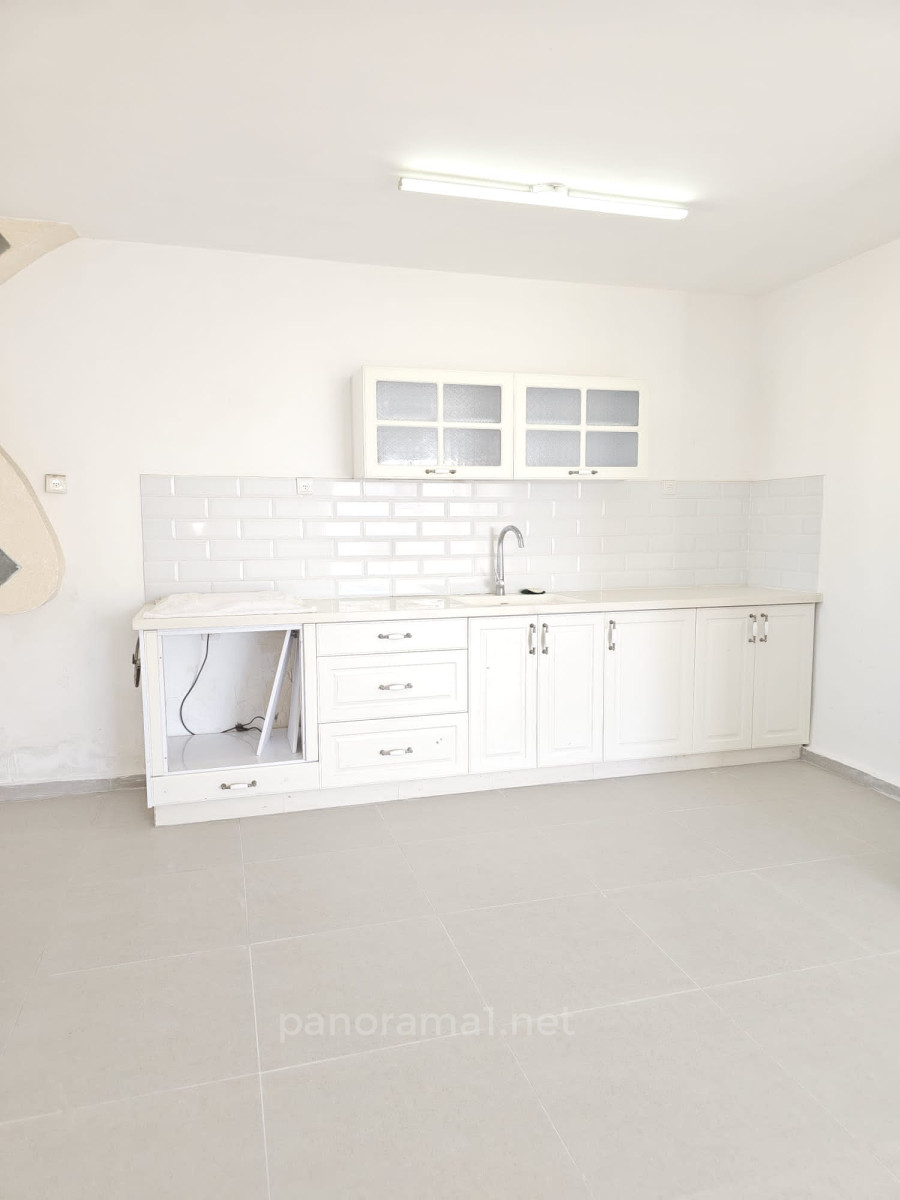 Apartamento 3 cômodos Ascalão Neot 233-IBL-1534