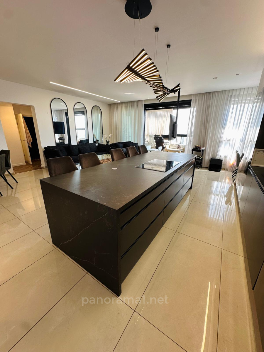 Apartamento 5 cômodos Ashdod Yud Alef 233-IBL-1547