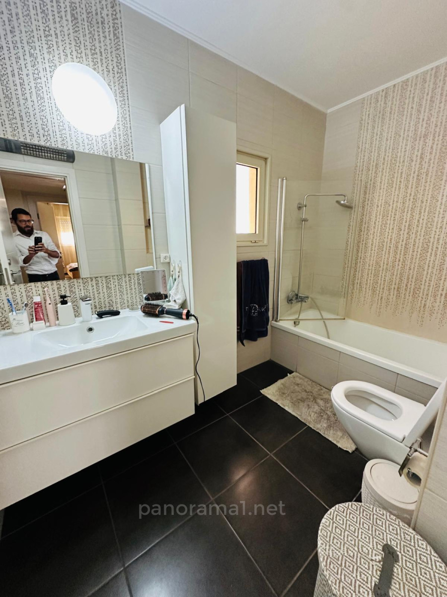 Minicobertura 5 cômodos Ashdod City 233-IBL-1549