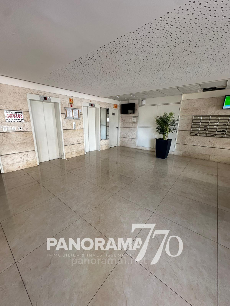 Apartamento 3 cômodos Ascalão City 233-IBL-1550