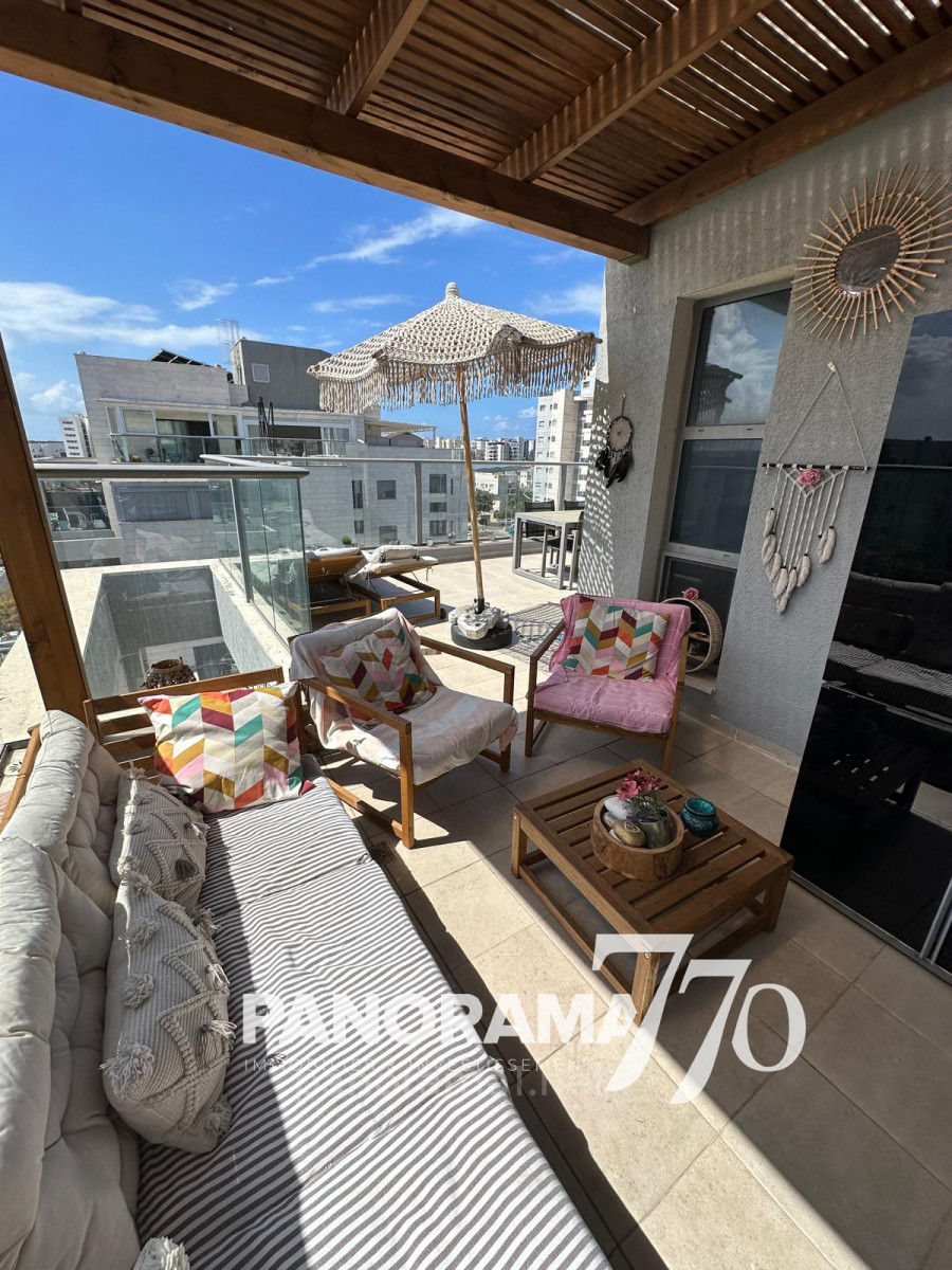 Cobertura 5 cômodos Ascalão Agamim 233-IBL-1551