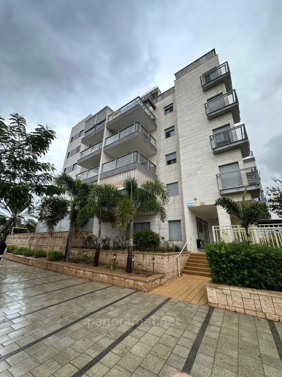 Apartamento 4 cômodos Ascalão Agamim 233-IBL-1574