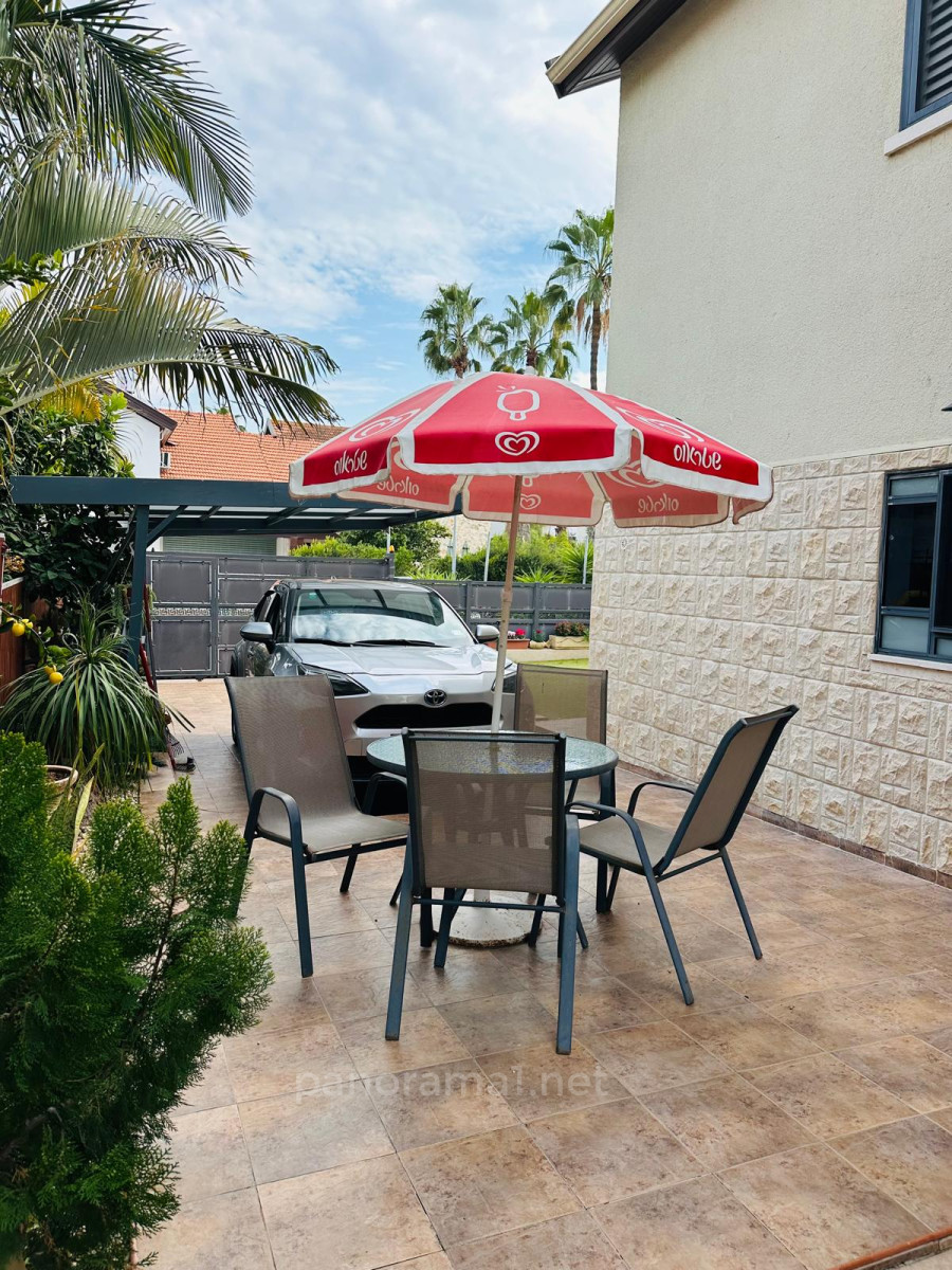 Casarão 6 cômodos Ascalão Neot 233-IBL-1575