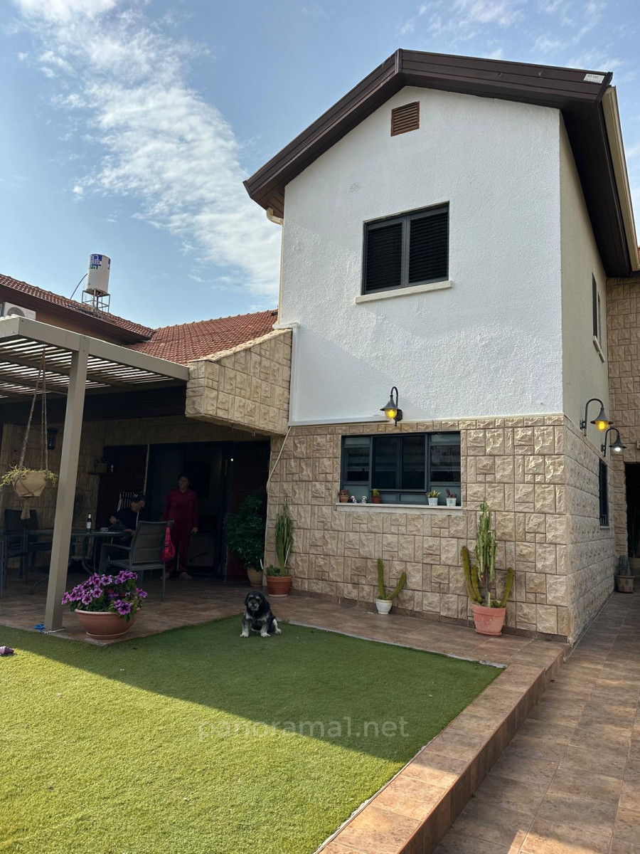 Casarão 6 cômodos Ascalão Neot 233-IBL-1575