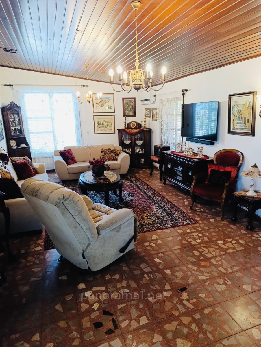 Casarão 6 cômodos Ascalão Afridar 233-IBL-1580