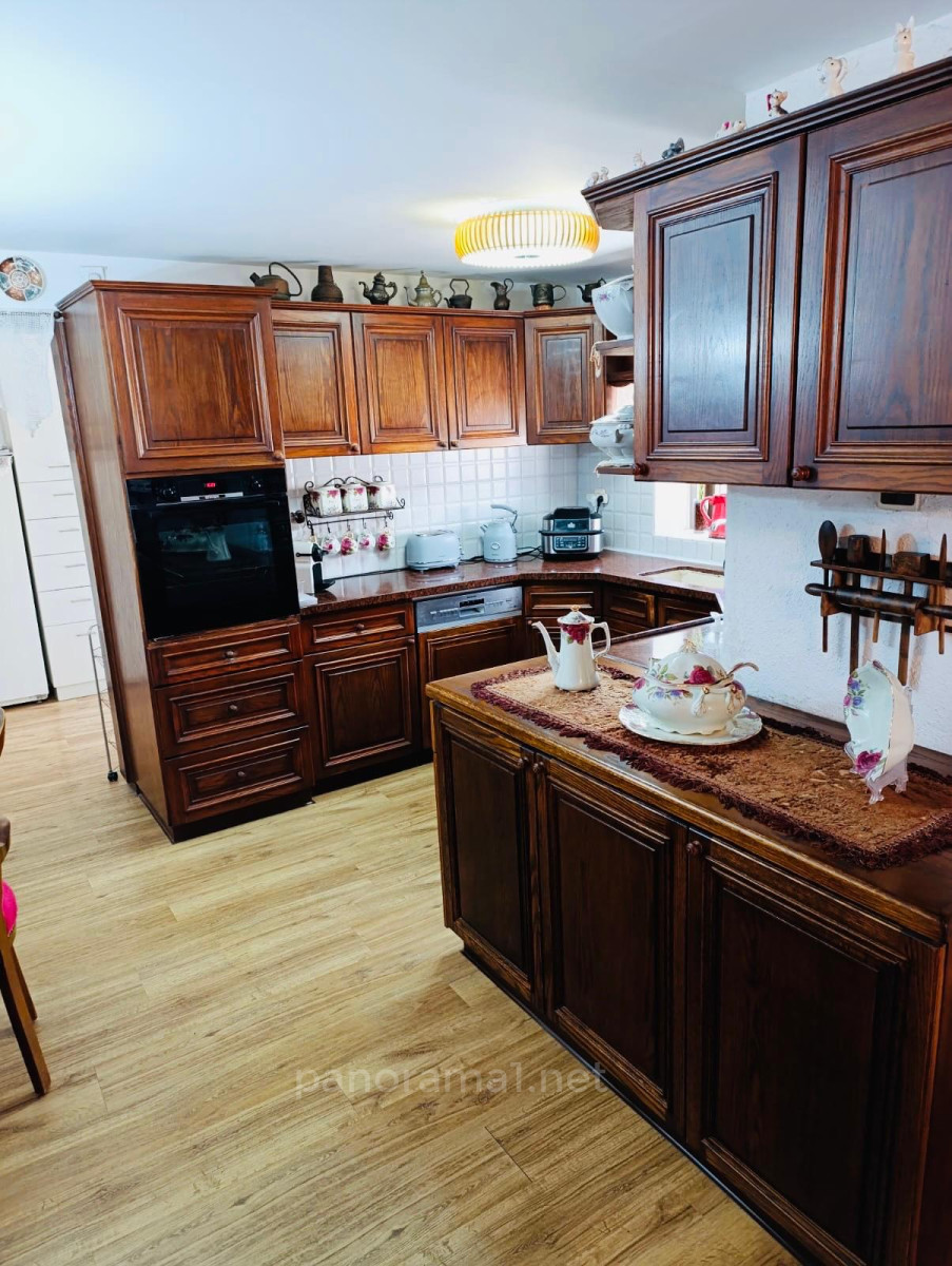 Casarão 6 cômodos Ascalão Afridar 233-IBL-1580