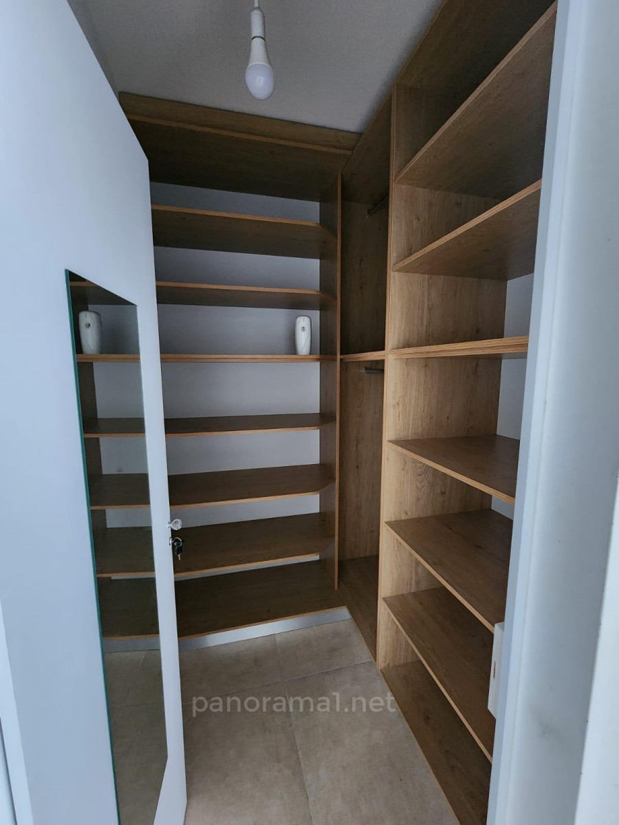 Apartamento 4 cômodos Ascalão Agamim 233-IBL-1582