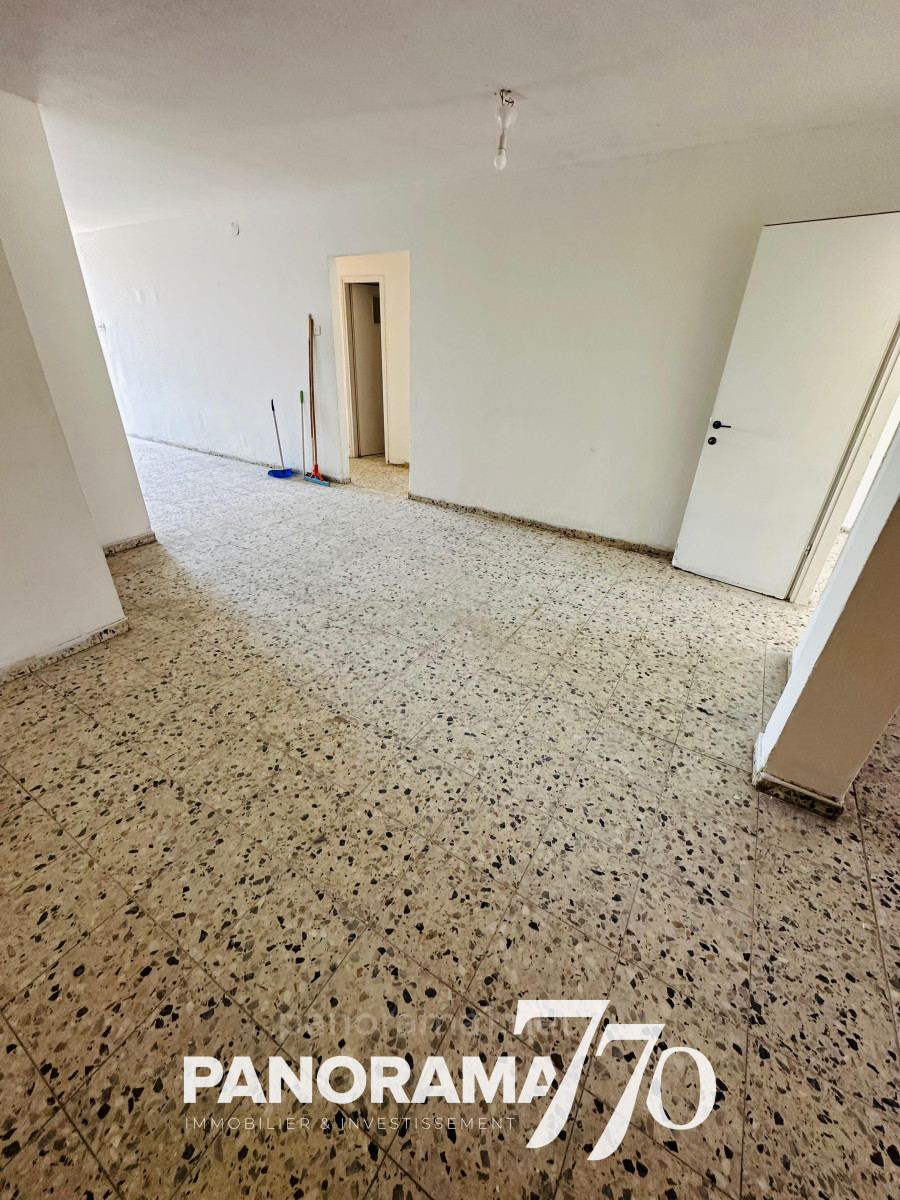 Apartamento 4 cômodos Ascalão Atikot 233-IBL-1594