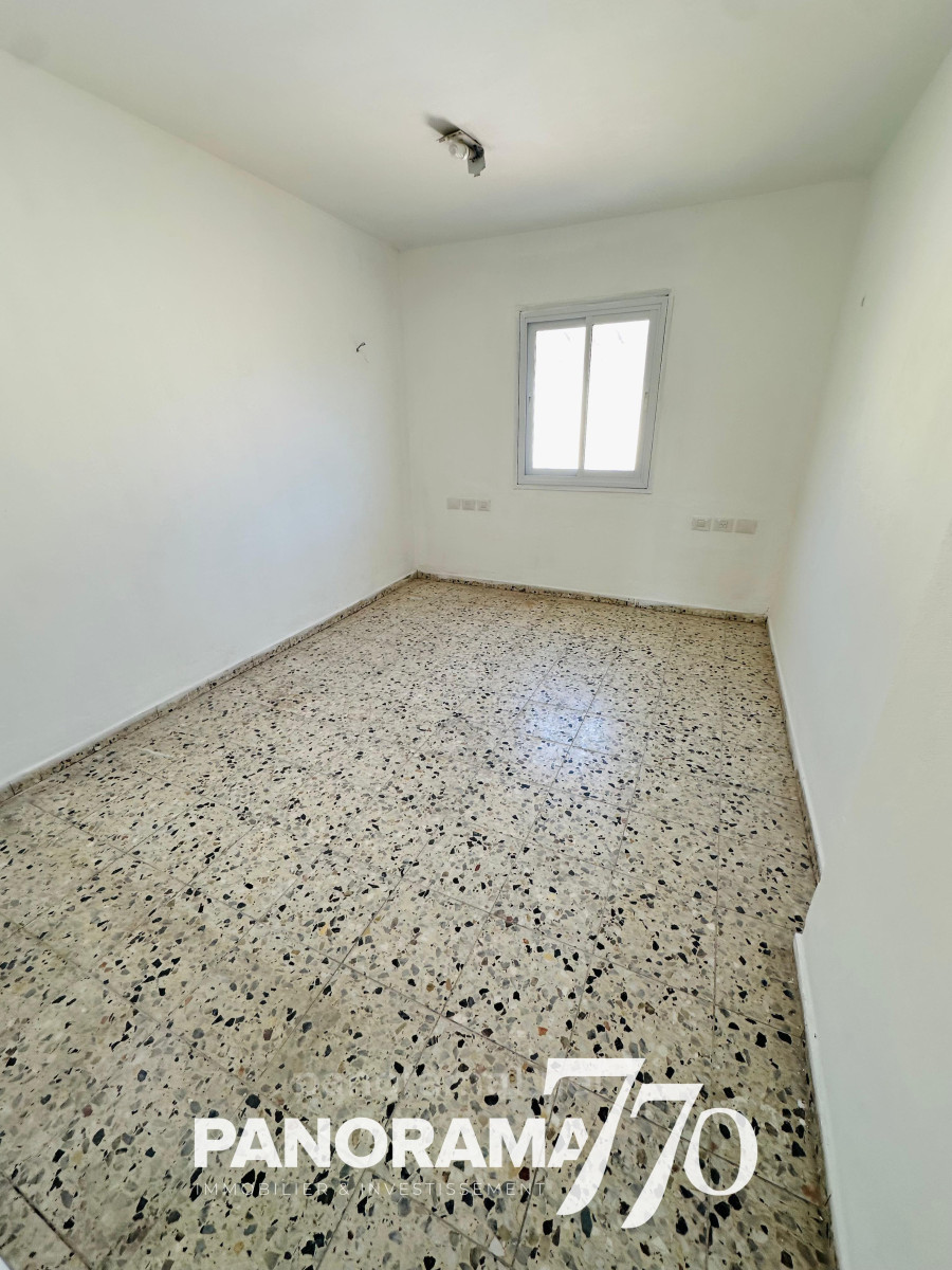 Apartamento 4 cômodos Ascalão Atikot 233-IBL-1594