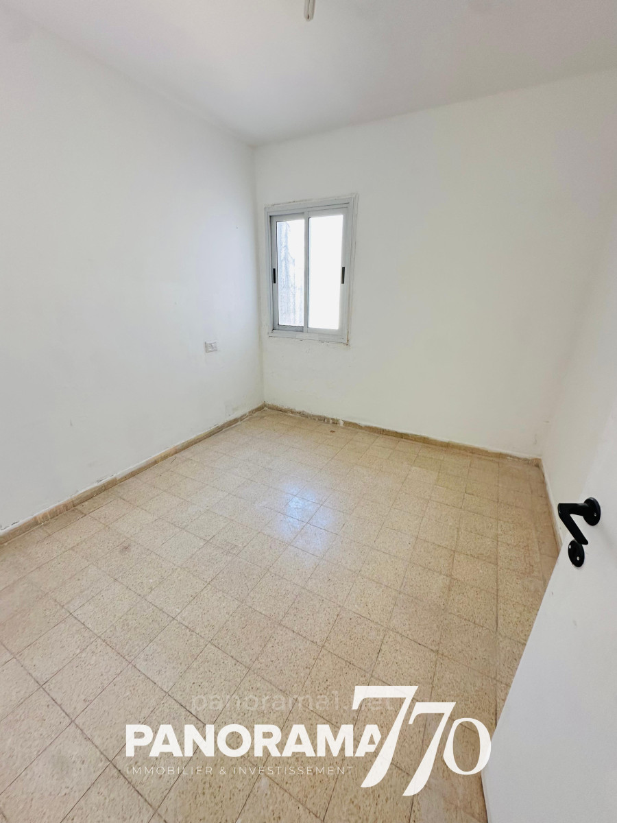 Apartamento 4 cômodos Ascalão Atikot 233-IBL-1594