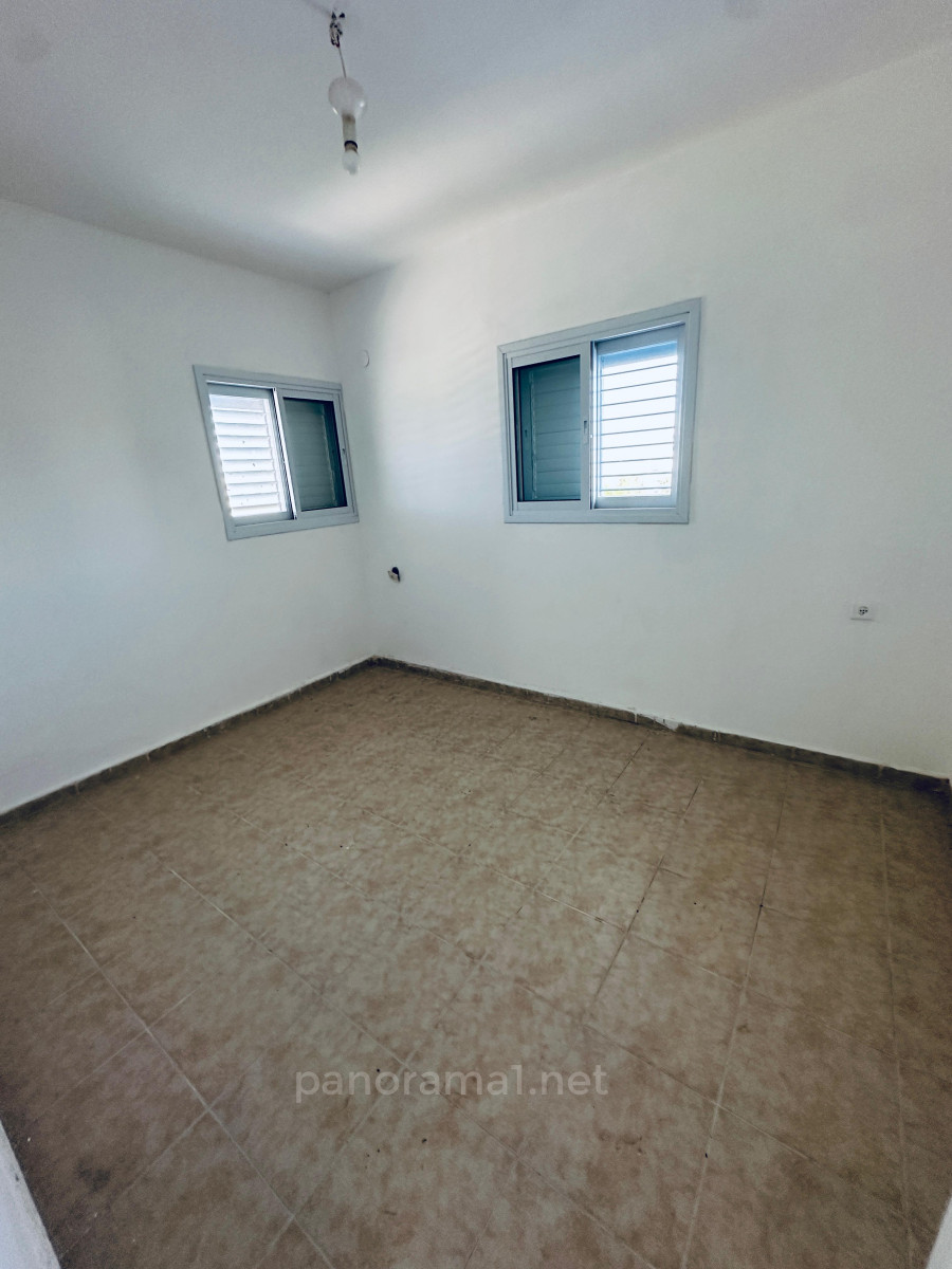 Apartamento 3 cômodos Ascalão Neot 233-IBL-1599