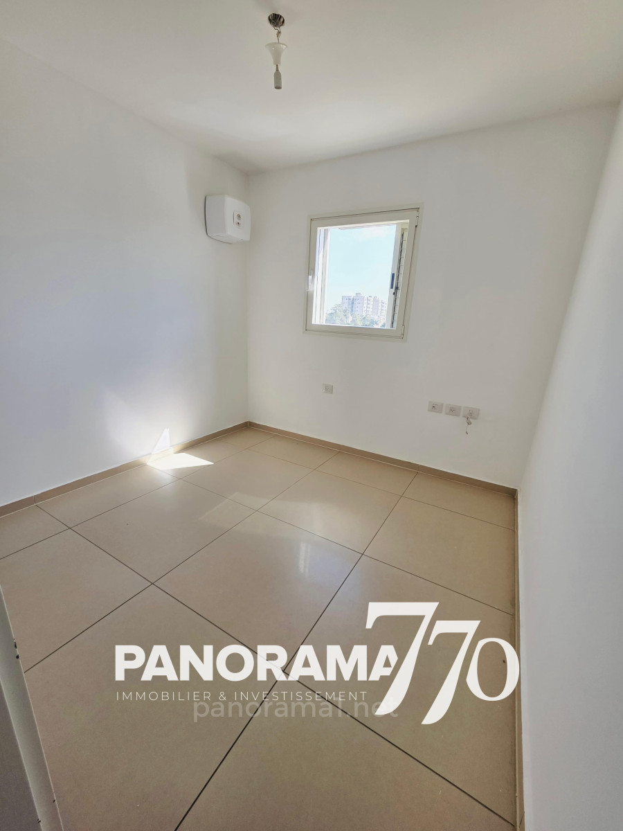 Apartamento 4 cômodos Ascalão Agamim 233-IBL-1600