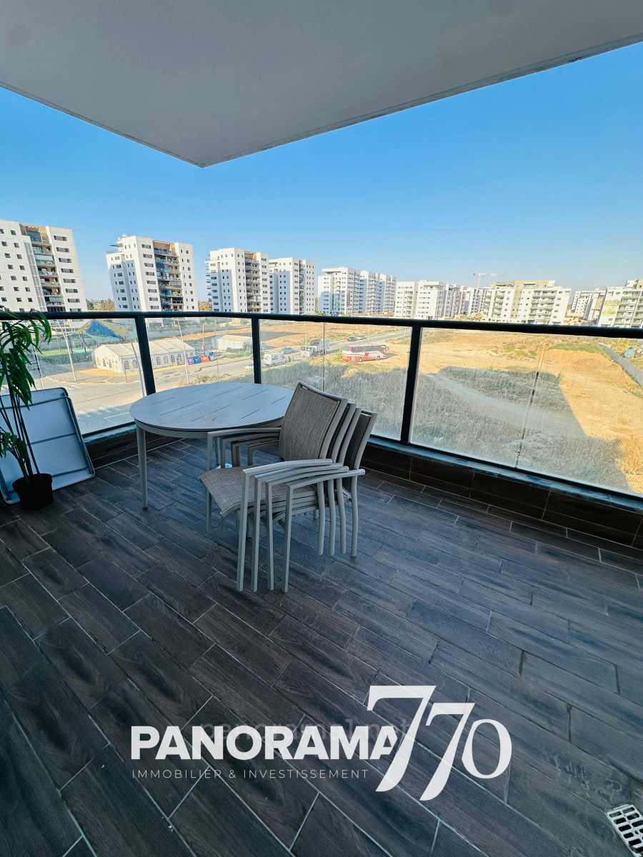Apartamento 5 cômodos Ascalão Barnea 233-IBL-1603