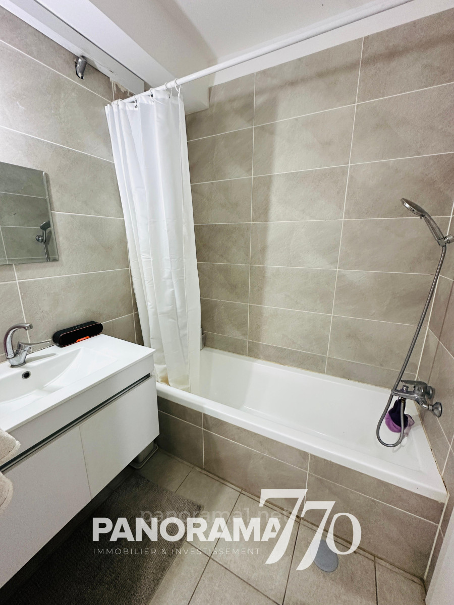 Apartamento 3 cômodos Ascalão Barnea 233-IBL-1618