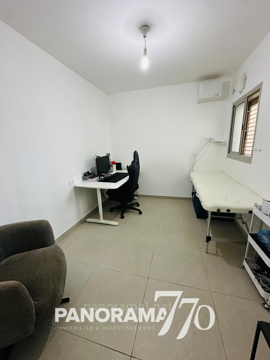 Apartamento 3 cômodos Ascalão Barnea 233-IBL-1618
