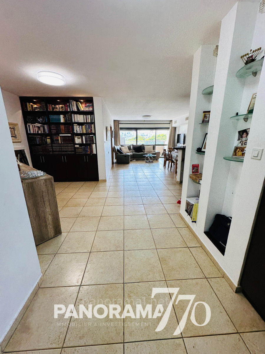 Apartamento 5 cômodos Ashdod City 233-IBL-1620