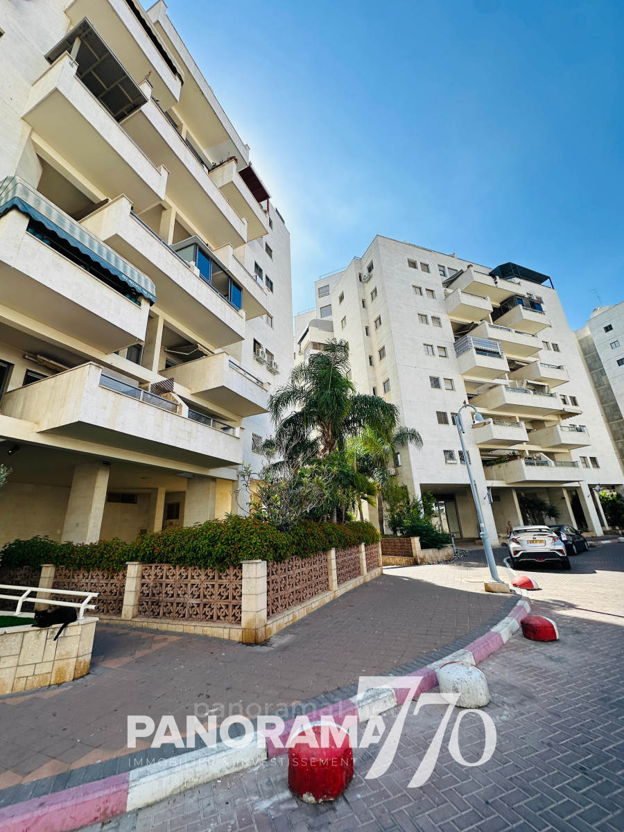 Apartamento 5 cômodos Ashdod City 233-IBL-1620