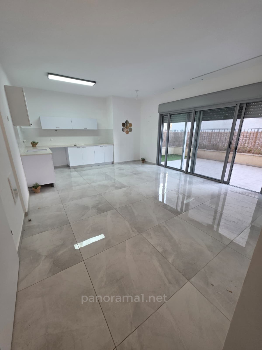 Apartamento garden 4 cômodos Ascalão Barnea 233-IBL-1628