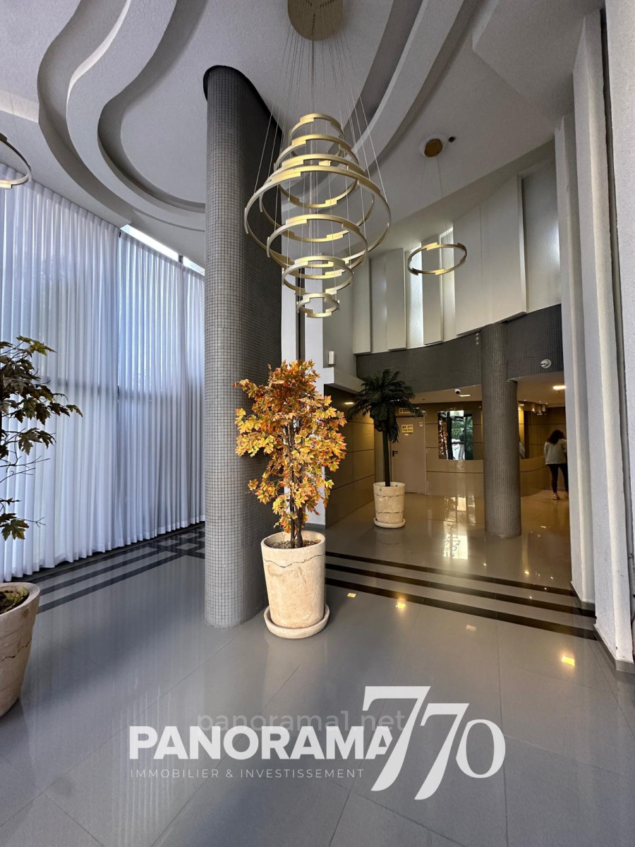 Apartamento 5 cômodos Ascalão Barnea 233-IBL-1644