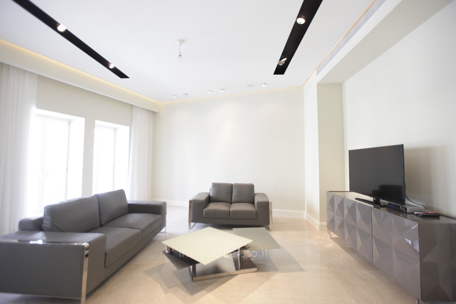 Apartamento 4 cômodos Jerusalém Centro da cidade 245-IBL-1604