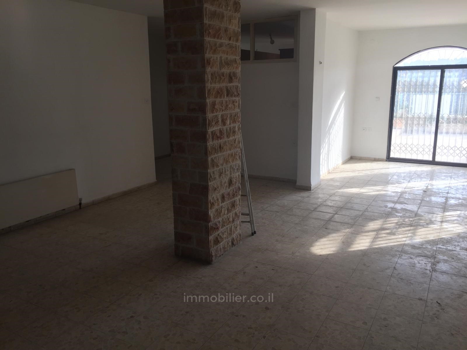Apartamento 5 cômodos Jerusalém Abu Tor 245-IBL-1611