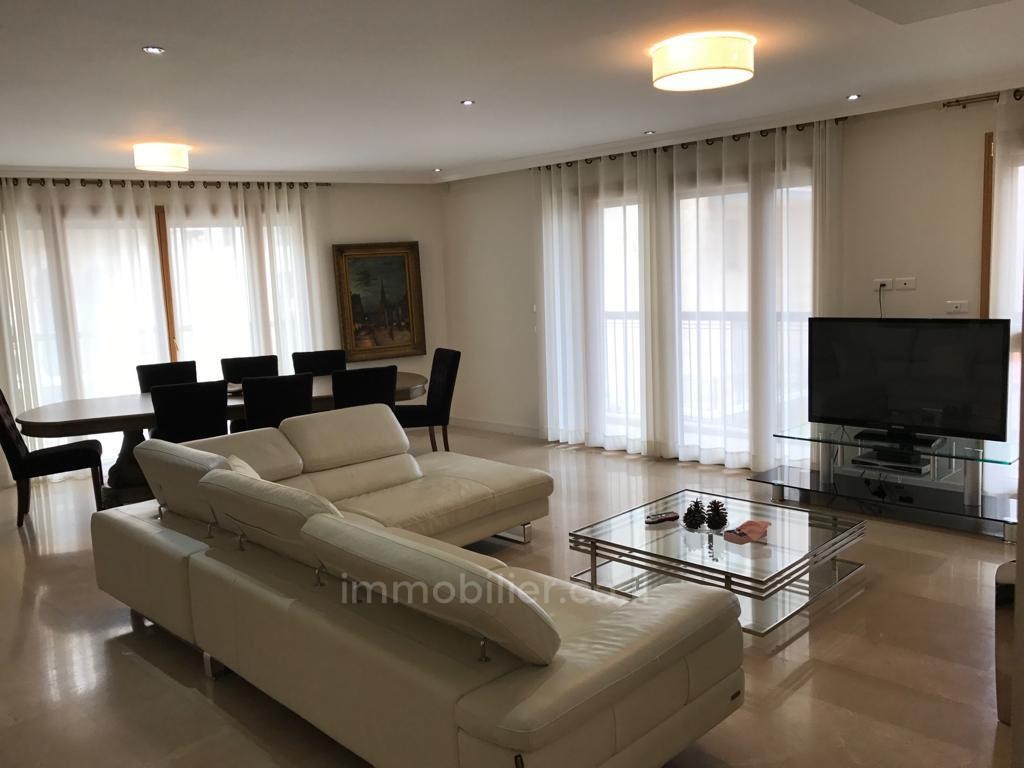 Apartamento 4 cômodos Jerusalém Centro da cidade 245-IBL-1613