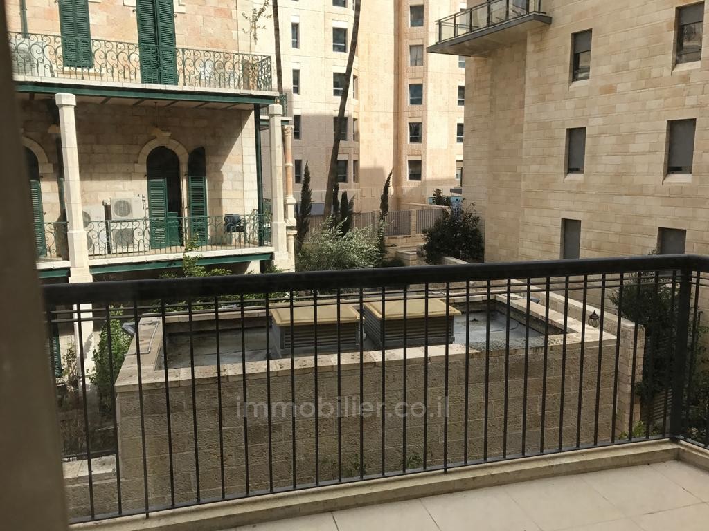 Apartamento 4 cômodos Jerusalém Centro da cidade 245-IBL-1613